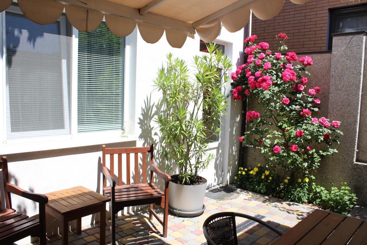 Guest House Butterfly Wing Odessa Dış mekan fotoğraf