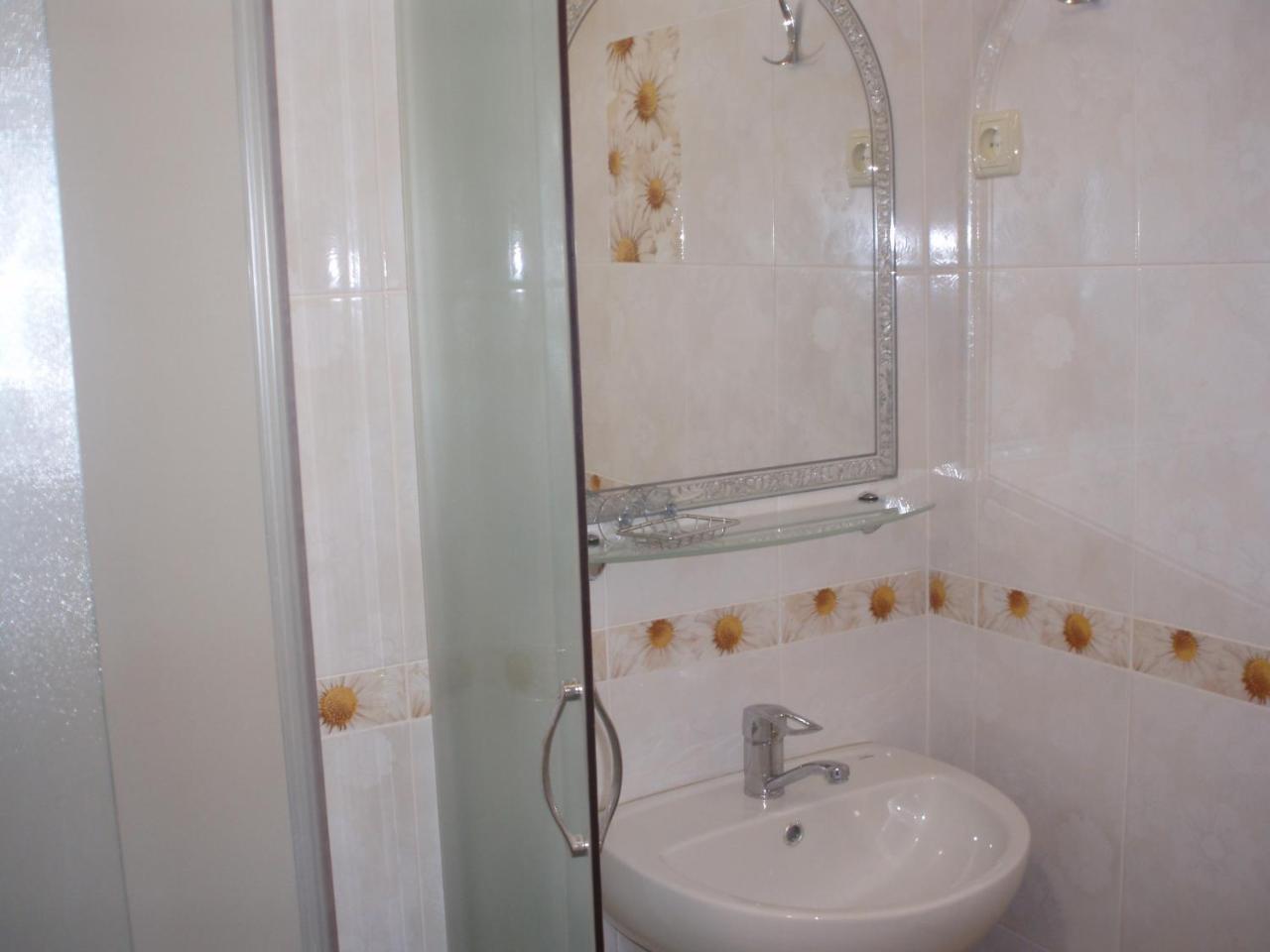 Guest House Butterfly Wing Odessa Dış mekan fotoğraf