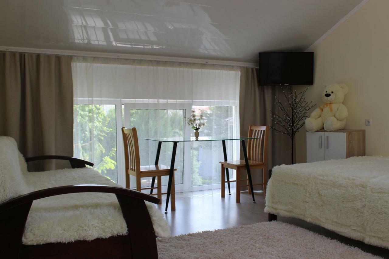 Guest House Butterfly Wing Odessa Dış mekan fotoğraf