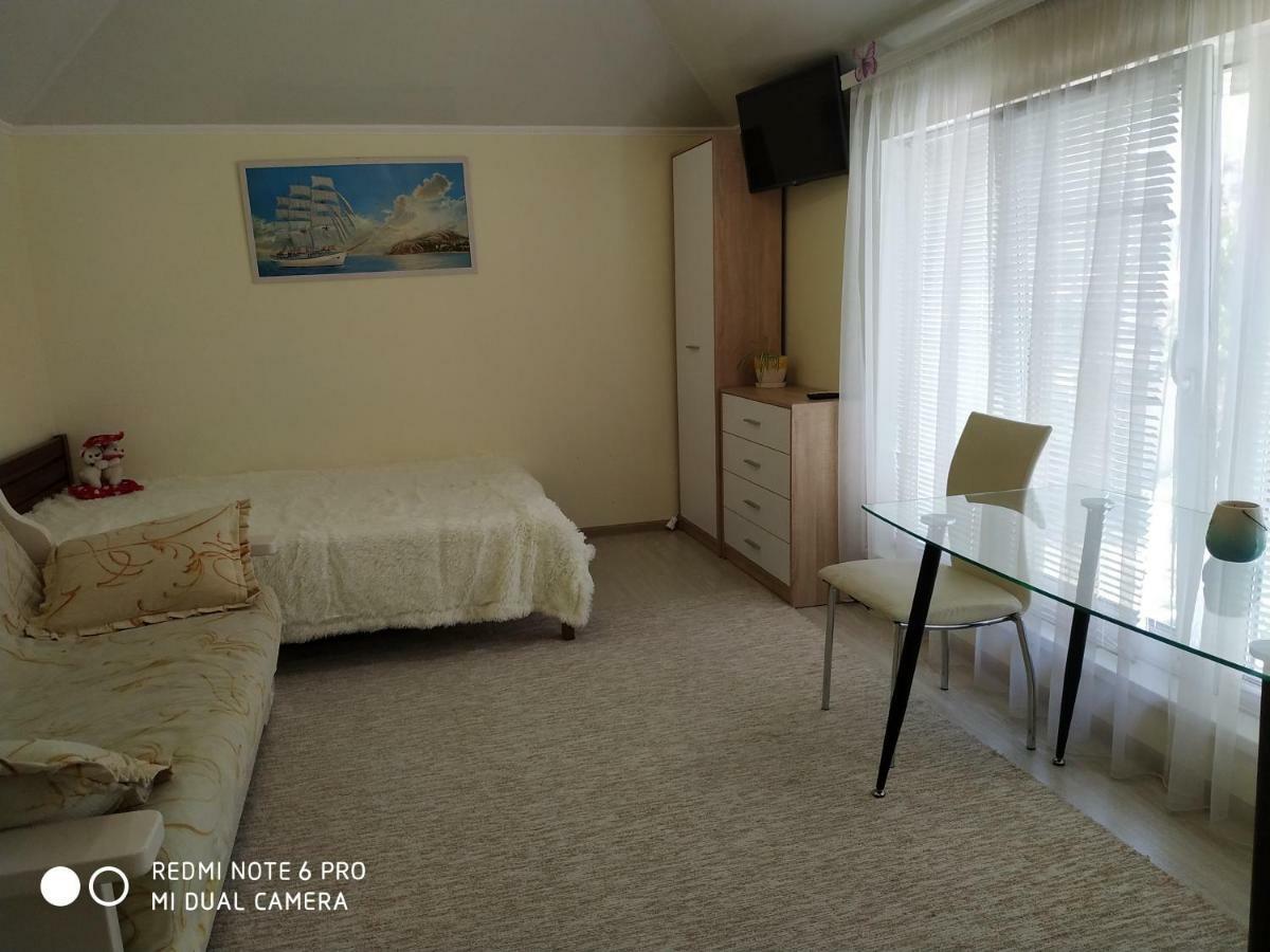 Guest House Butterfly Wing Odessa Dış mekan fotoğraf