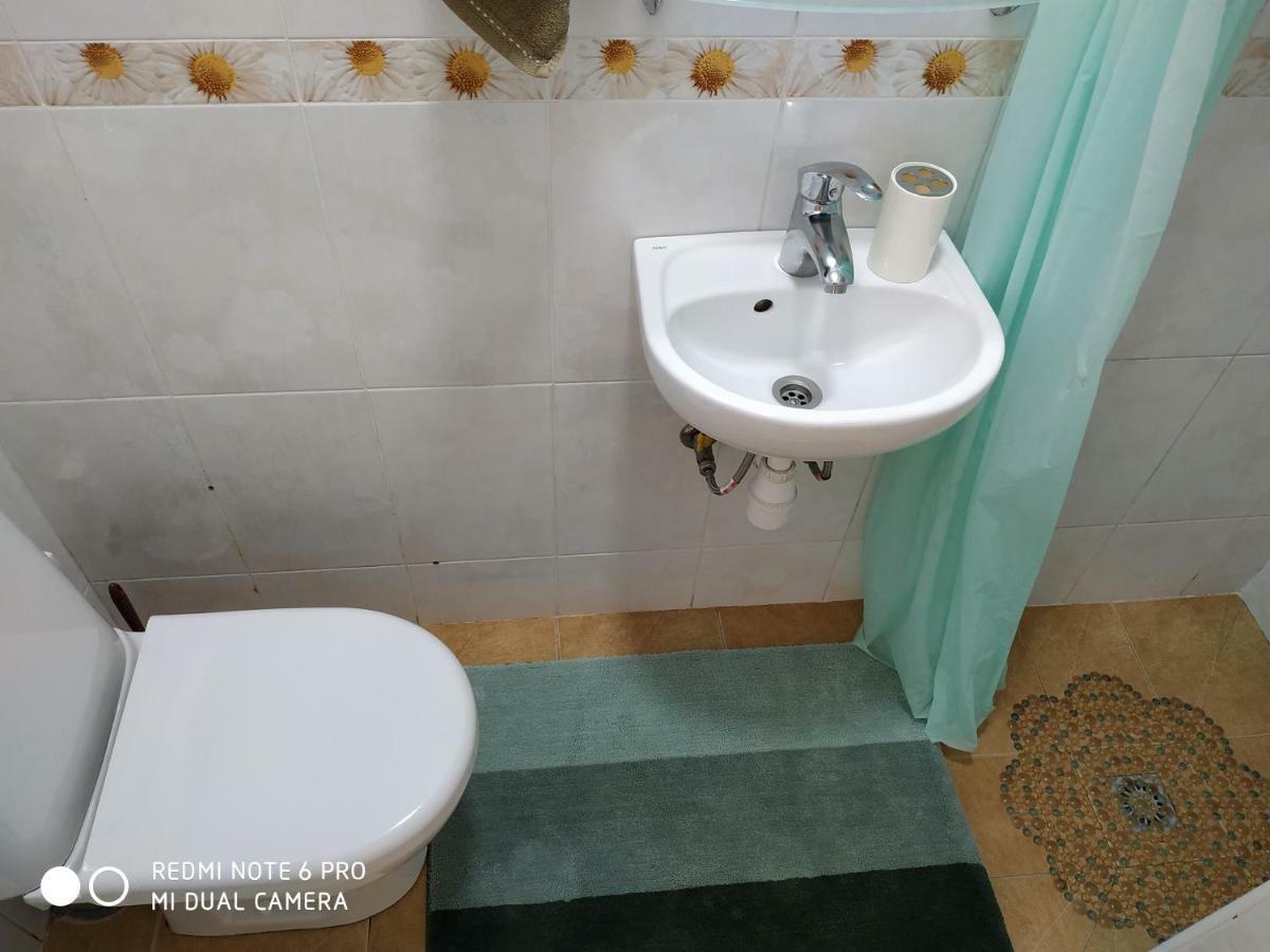 Guest House Butterfly Wing Odessa Dış mekan fotoğraf